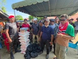 Ceulangiek dan Keuchik Noh Sumbang Rp 300 Juta untuk Gampong-Gampong Terparah Banjir