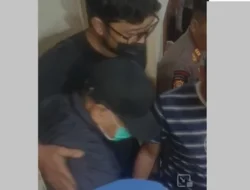 Warga Teriaki Bupati Sudewo Saat Digelandang KPK: Koruptor Wayahe Digulung!