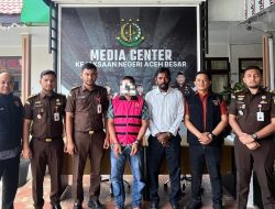 Kejari Aceh Besar Tahan Tersangka Korupsi APBG Gampong Seurapong