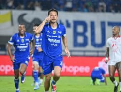 Kesempurnaan Persib Di Kandang