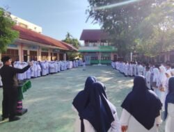 Wakil Ketua Komisi III DPRK Banda Aceh Motivasi Murid MIS Lamgugob