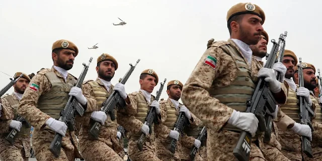 Tentara Iran (Reuters)