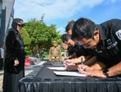 Illiza Lepas 50 Petugas Satpol PP/WH ke 5 Kecamatan