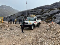 Satgas Operasi Damai Cartenz Olah TKP Penembakan Karyawan PT Freeport