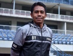 Mantan Pelatih Persib Bandung, Budiman Yunus Tangani Persiraja U-19