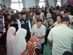 Wagub Aceh Bersama Mendagri dan Mensos Serahkan Bantuan untuk Korban Bencana Aceh Timur