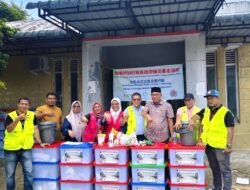 Bantuan dari Hong Kong Tiba di Bireuen, 300 Paket Disalurkan untuk Korban Banjir