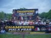 Saksikan Final Piala PSAR, Bupati TRK Serahkan Piala kepada Juara