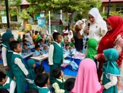 Kak Na: Makan Ikan Sehat, Kuat dan Cerdas