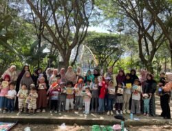 Peringati Hari Buku Nasional, Komunitas Read Aloud Ajak Anak Membaca di Alam Terbuka