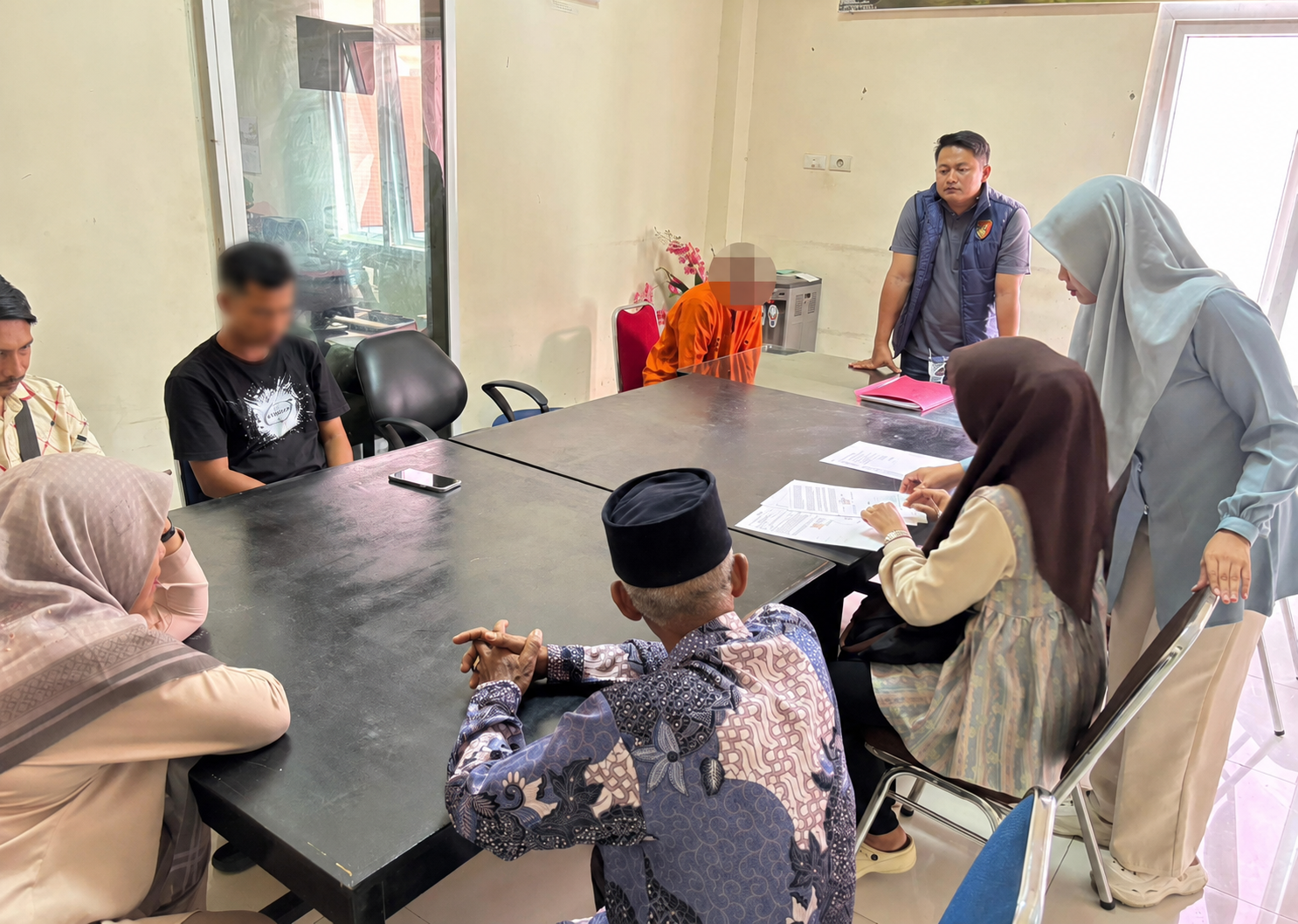 Unit IV/PPA Satreskrim Polres Aceh Selatan Polda Aceh kembali mengedepankan pendekatan humanis dalam penanganan perkara melalui Program Restorative Justice sebagaimana diatur dalam Peraturan Kepolisian Nomor 8 Tahun 2021 tentang Penanganan Tindak Pidana Berdasarkan Keadilan Restoratif.