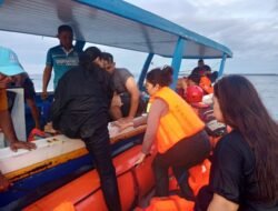 Dihantam Angin Kencang, Boat Tujuan Pulau Tuan Terbalik