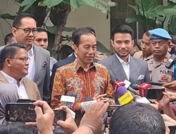 Penangkapan Roy Suryo dan Dokter Tifa Untungkan Kubu Jokowi secara Opini