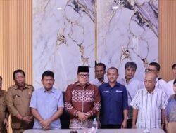 Respon Keluhan Petani Sawit, Bupati TRK Panggil Seluruh PMKS dan Minta Harga TBS Dinaikkan