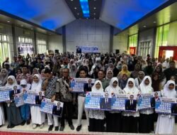 TRH Salurkan Beasiswa PIP untuk 4.323 Siswa Banda Aceh, Total 40 Ribu di Seluruh Aceh