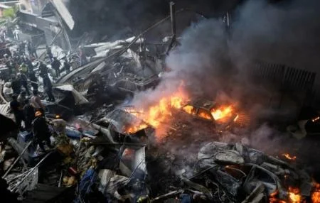 Iran memperingatkan akan menyerang kembali Israel jika militer Zionis terus membmbardir Lebanon (Foto: AP)