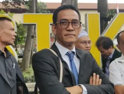 Refly Harun Ngamuk Roy Suryo dan dr Tifa Dipakaikan Rompi Oranye: Mereka Pejuang, Bukan Kriminal!