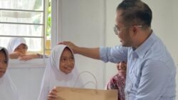 Dapur MBG Suaq Carong Abdya Salurkan Sepatu Sekolah untuk Anak Yatim