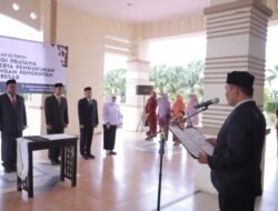 Bupati Aceh Besar Lantik JPT Pratama dan Administrator, Tekankan Amanah Jabatan dan Peningkatan Kinerja