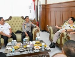 Syech Muharram Lepas Kepulangan Mendagri Tito Karnavian di Bandara SIM Aceh Besar
