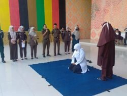 Enam Terpidana Dicambuk di Banda Aceh