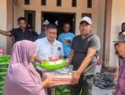 Keuchik Noh dan Pasukan Rungkom Salurkan Bantuan Mualem untuk Warga Miskin di Jangka dan Peusangan