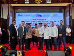SMSI Aceh Besar Resmi Dikukuhkan, Zulfikar Terima SK Kepengurusan
