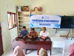 APINDO Serahkan Bantuan Meja dan Kursi untuk Sekolah Terdampak Banjir Pidie Jaya