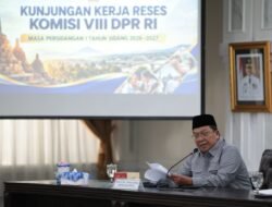 Komisi VIII Soroti Insentif Guru Agama Non-ASN hingga Sertifikasi Halal UMKM