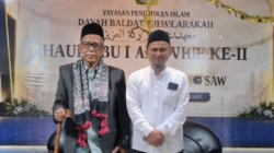 Abi Jakfar Lhok Nibong bersama Abati Muhammad Yusuf Pimpinan Dayah baldatul Mubarakah Al-Aziziyah yang merupakan putra Allayarham Abu Lamkawe